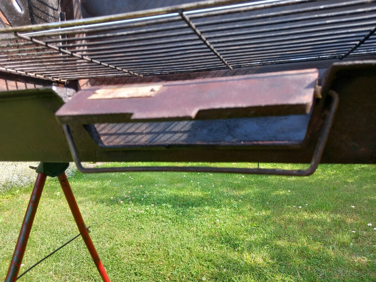 Predám liatinový gril - 5