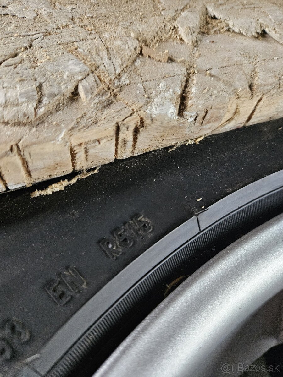 BMW 5x120 R17 225/55 zimné pneu - 5