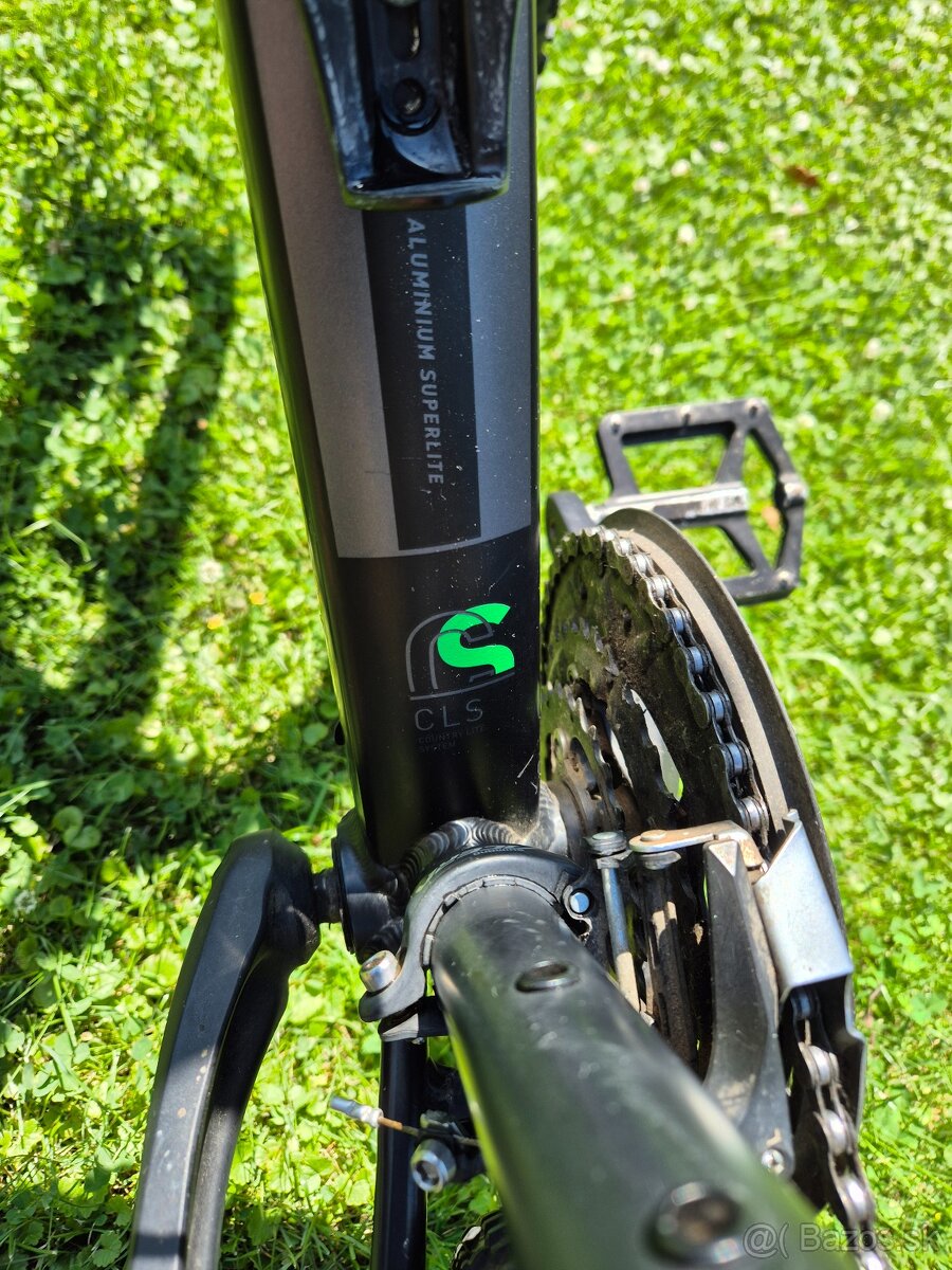 Trekovy bicykel cube - 5