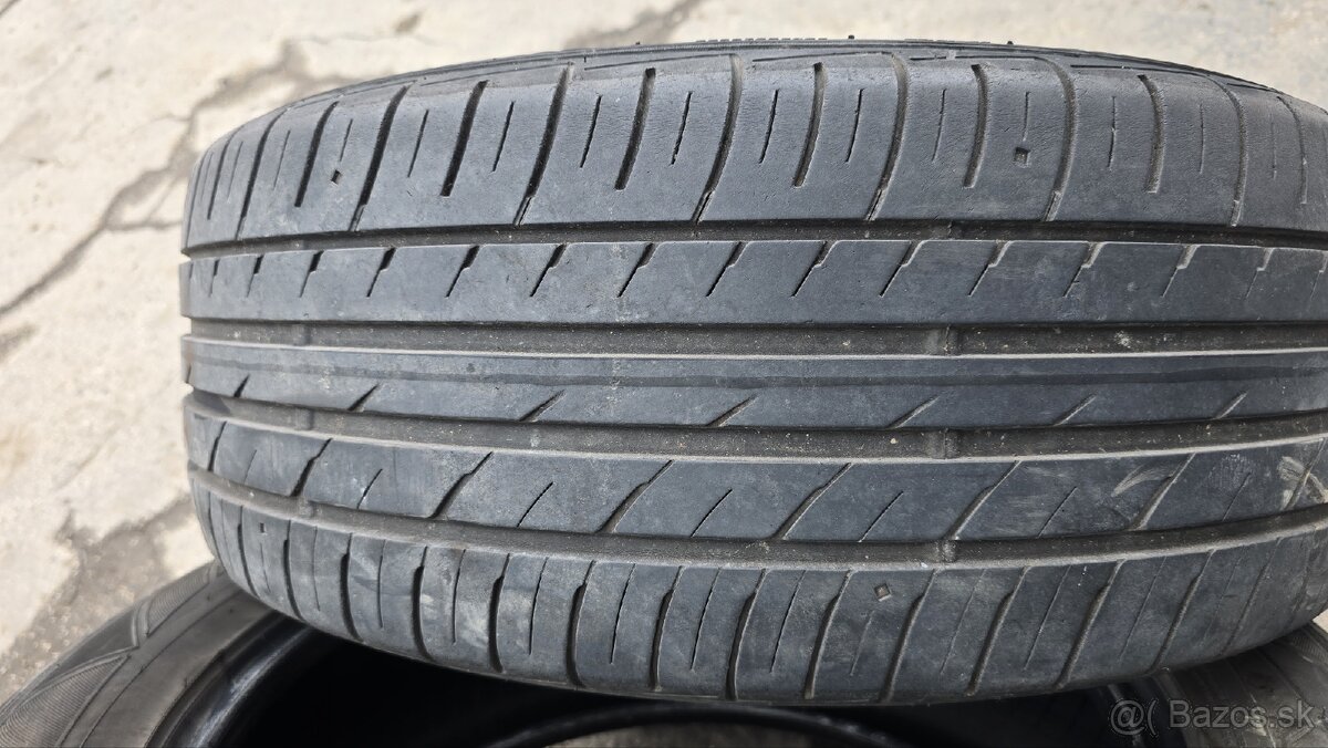 Predám letné pneumatiky 235/55 17 99W - 5