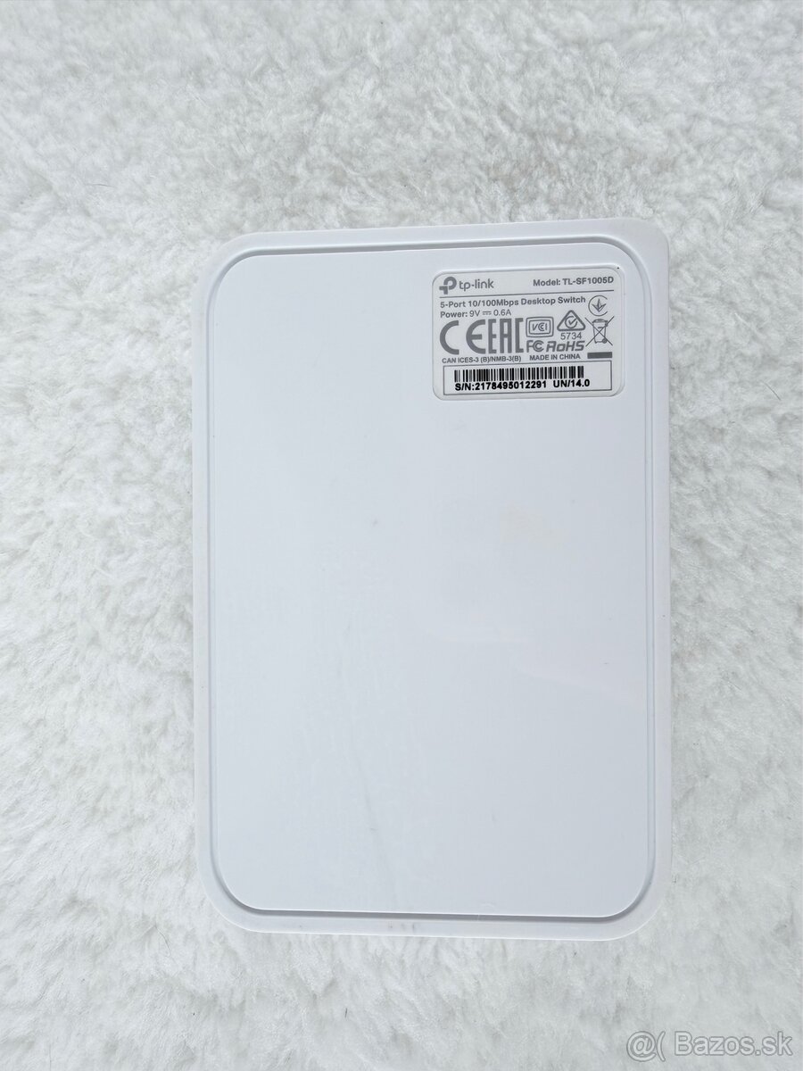 TP-Link TL-SF1005D 5-Port Desktop Switch + adaptér - 5