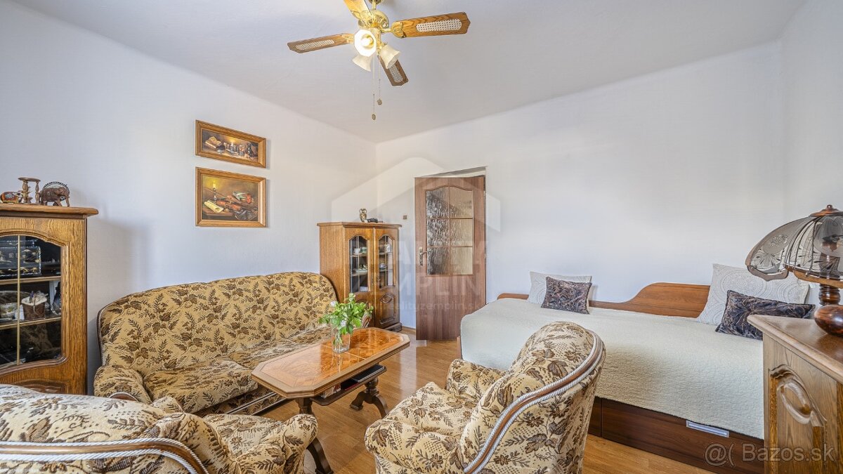 Chyžka v tichej uličke Zálužíc - 5