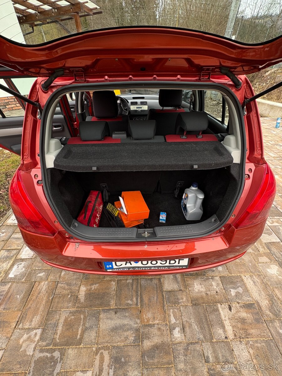 Suzuki Swift 1.3i - 5