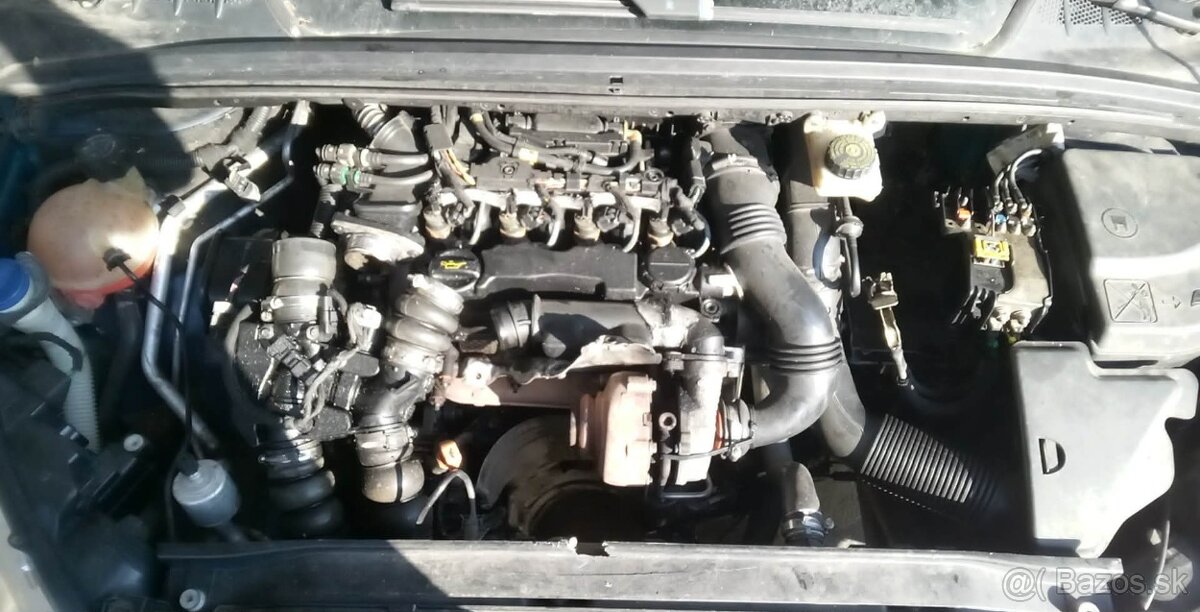 Peugeot 308 1,6HDi 80kw kód:9HZ - 5