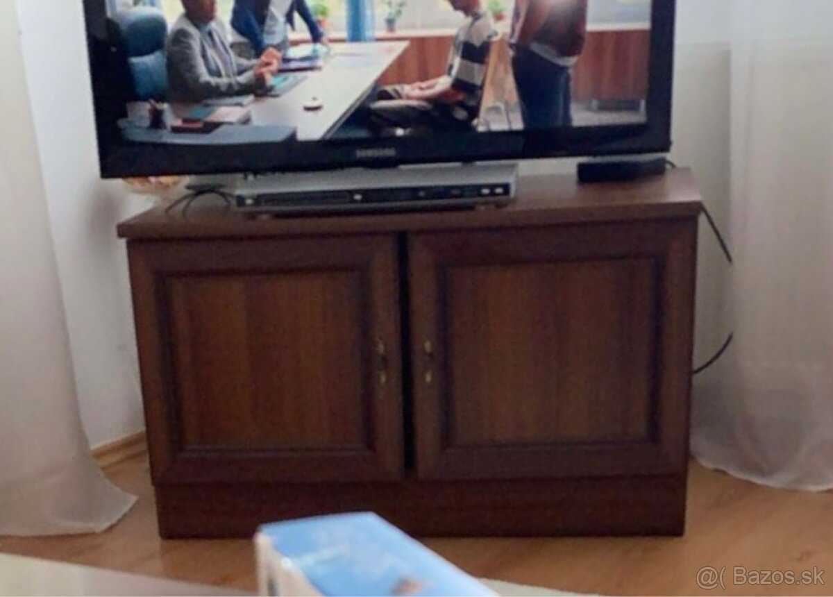 Komoda pod televíziu - 5