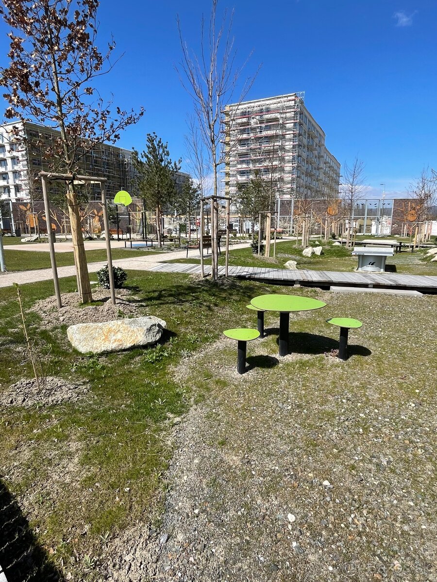 3.izbový byt - Bratislava - Ružinov - 5
