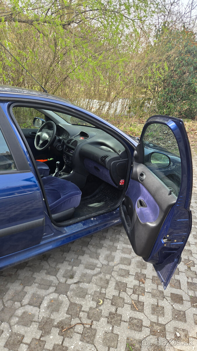 Peugeot 206, 2004 - 5