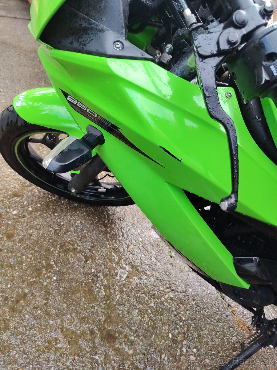Kawasaki ninja 250 - 5