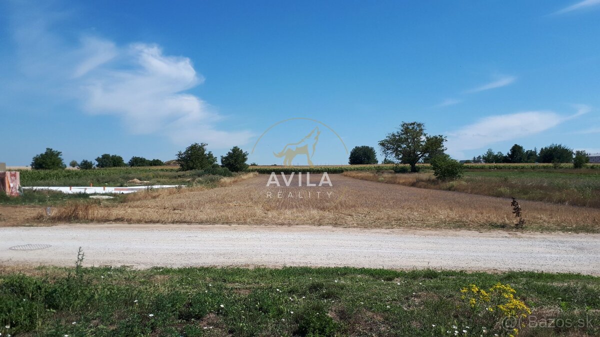 NA PREDAJ: Pozemok 1284m2 na stavbu RD - Veľké Kostoľany - 5