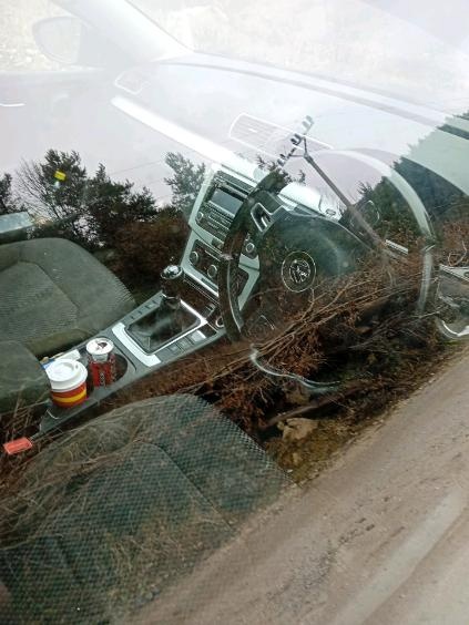 Rozpredám VW Passat b7, 1.6tdi, CAYC - 5