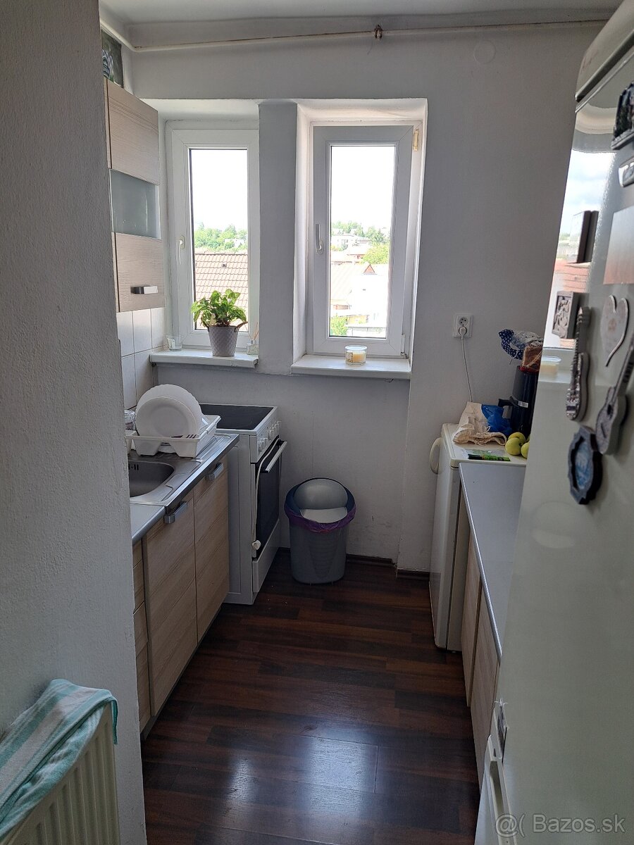 3-izb. tehlovy byt v sirsom centre - 5