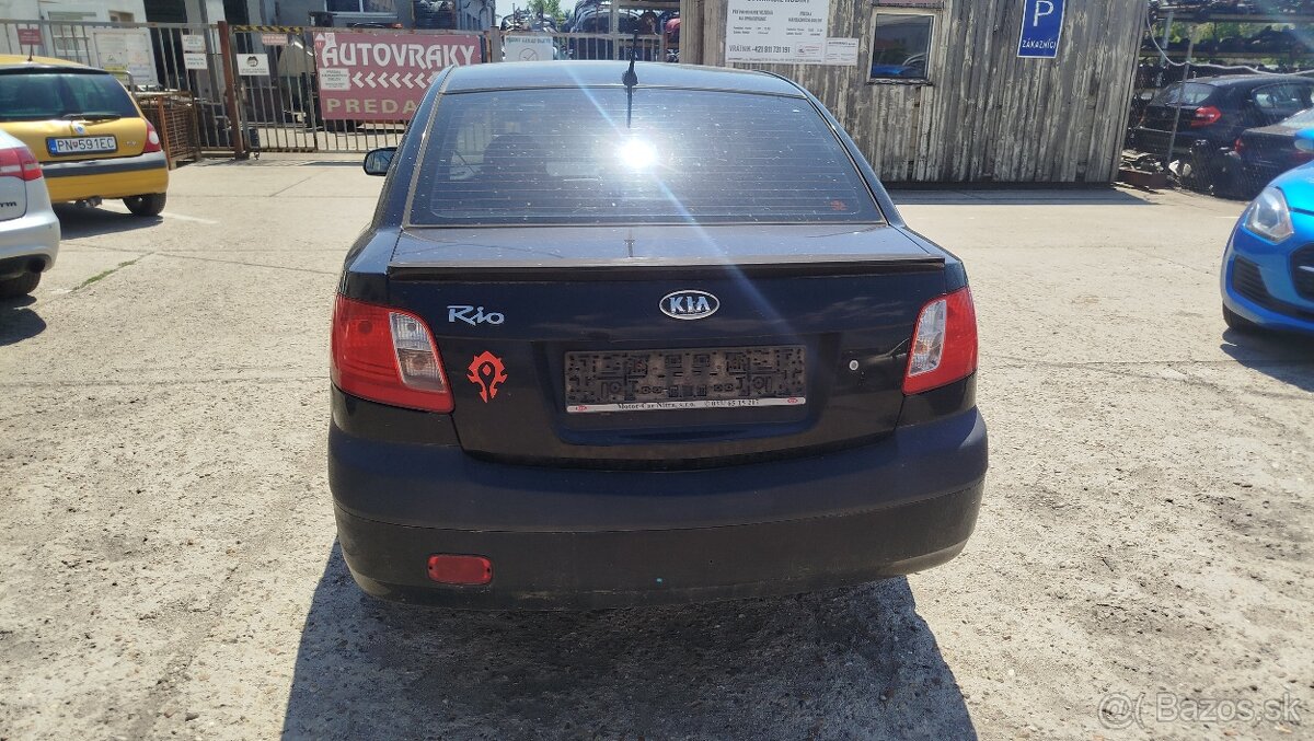 Kia Rio - 5