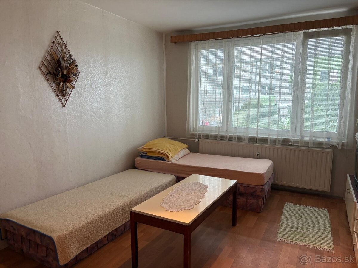 EXKLUZÍVNE Predaj 3-izbový byt v tichej lokalite, Chynorany. - 5