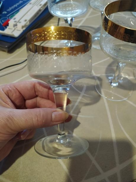 stare pohare 6 sad - 5