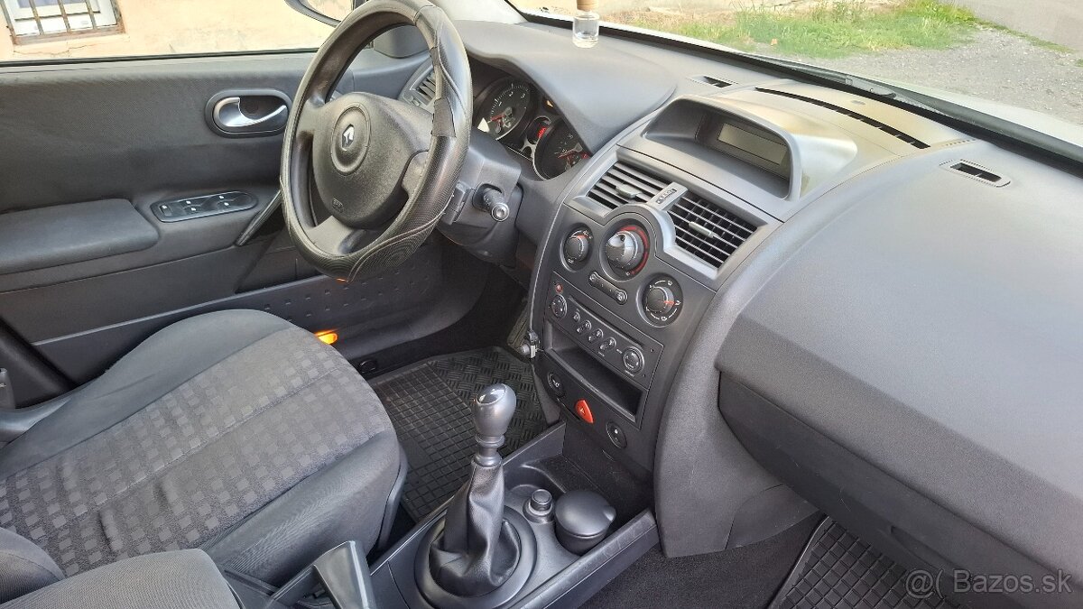 Predám RENAULT MEGANE COMBI, 1,5 DCI - 5