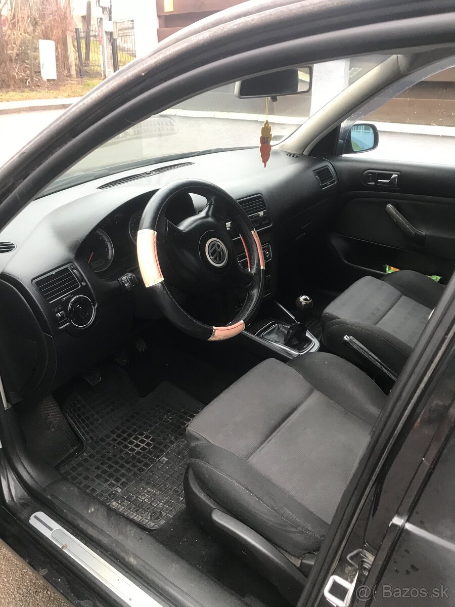 Volkswagen Bora Sedan 1.9TDi 85kw 16V - 5