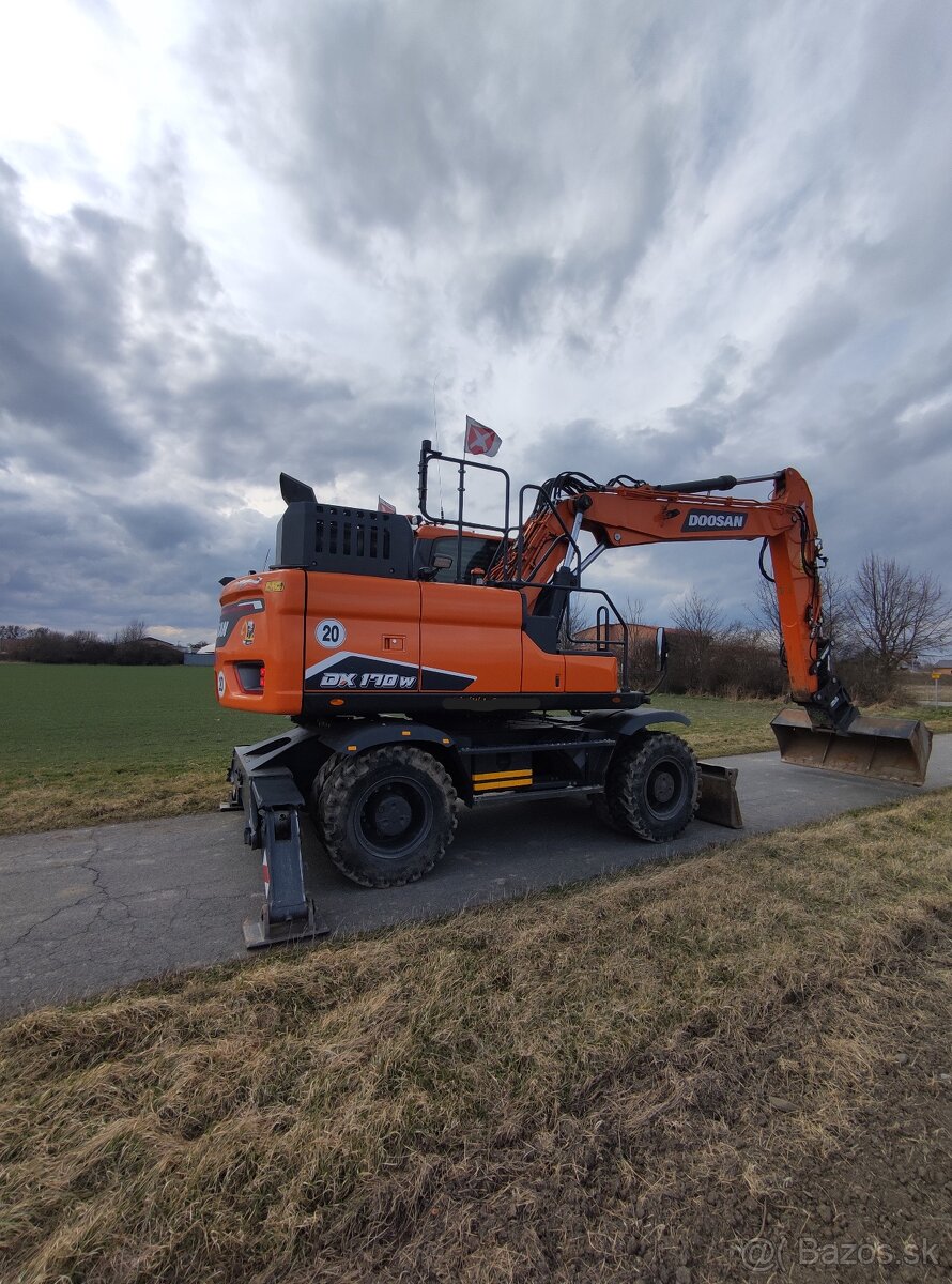 DOOSAN DX170W-7 kolový bager/rypadlo - 5