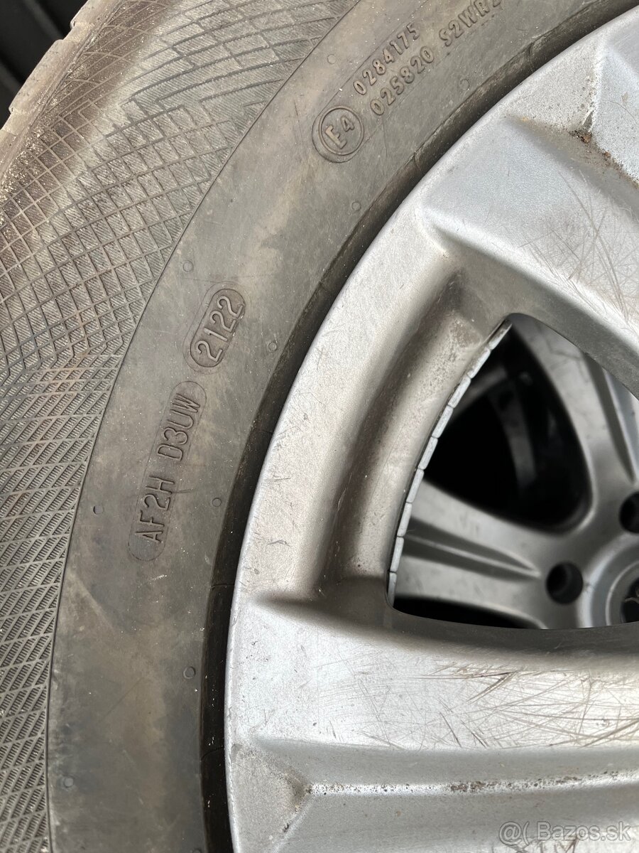 265/65 r17 zimne Continental Hilux Landcriser