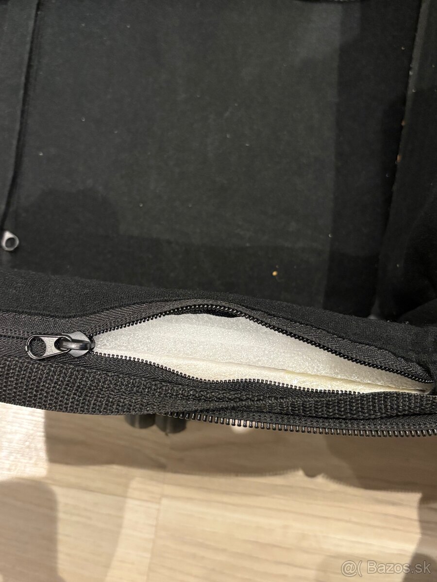 Pevný látkovy kufor na kolieskach na klávesy - 5