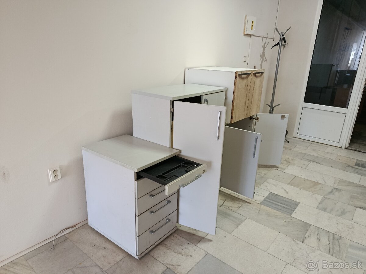 Kancelársky nábytok - 5