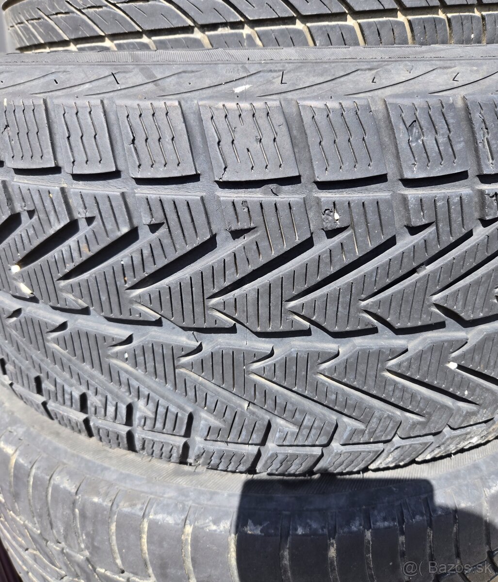 285/40 r22 letne - 5