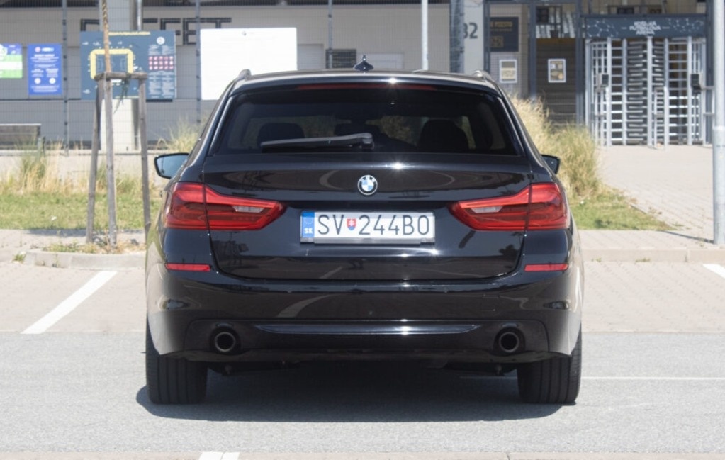 BMW 520d xDrive Touring z roku 2018 - 5