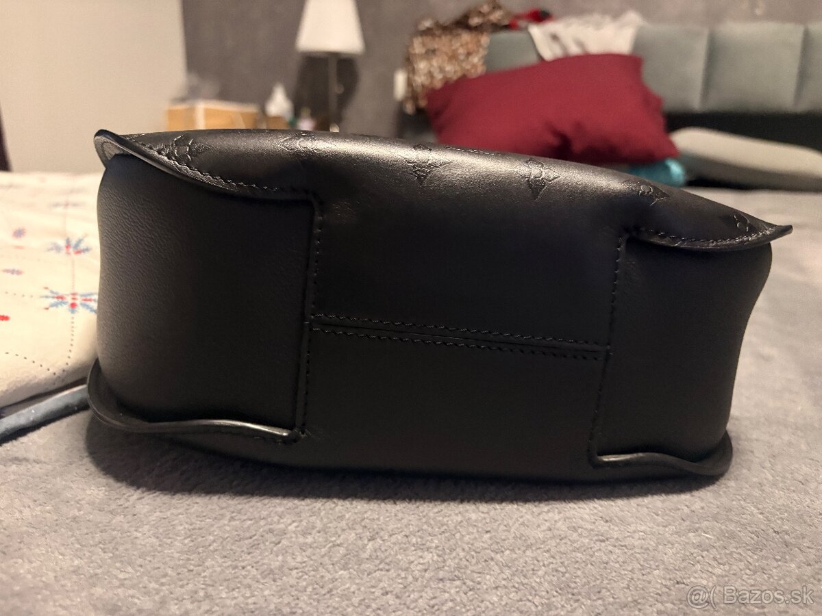 Louis Vuitton Hobo cierna - 5