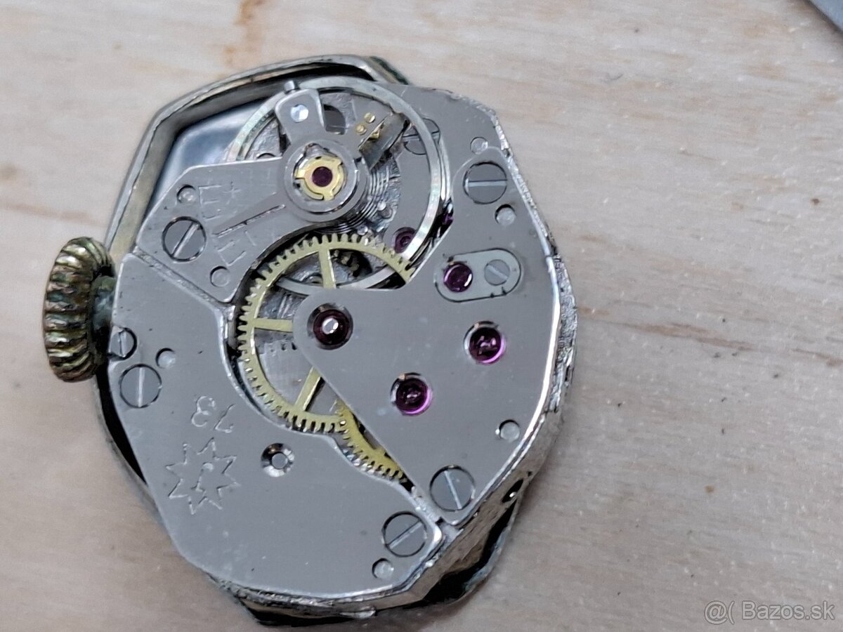 Predám funkčné dámske pozlátené hodinky JUNGHANS 17 jewels 1 - 5