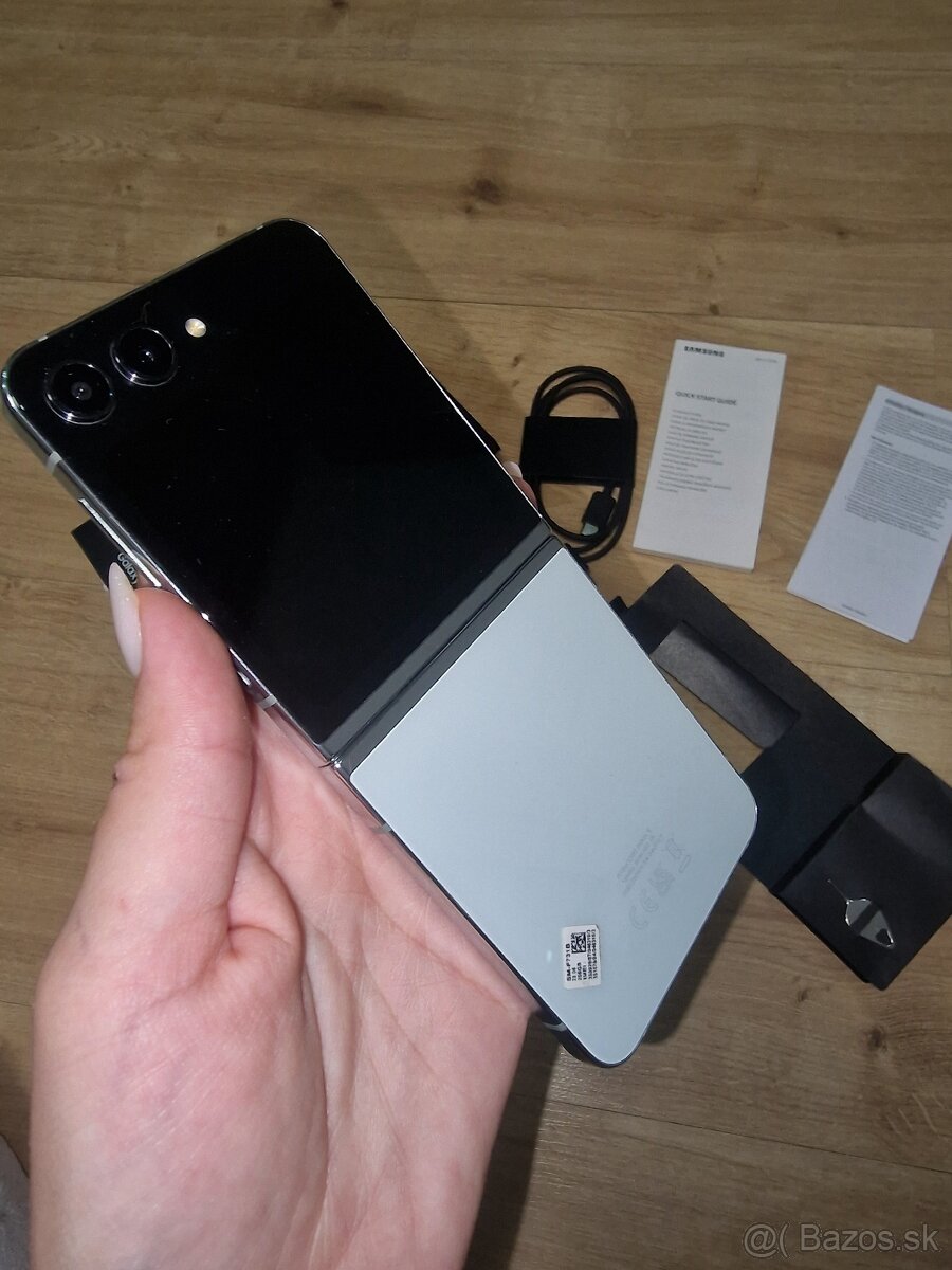 Samsung galaxie Z Flip 5 - 5