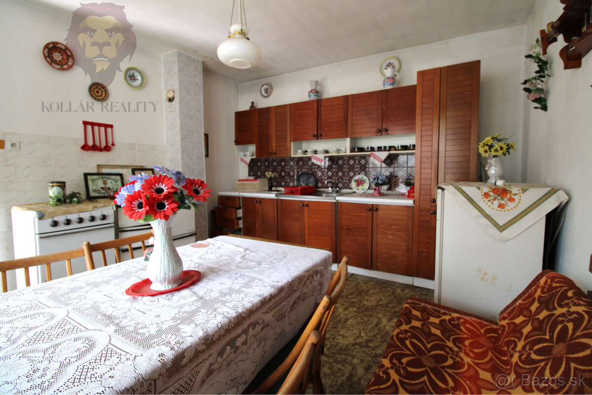 NA PREDAJ - Rodinný dom so záhradou v Sasinkove - 5