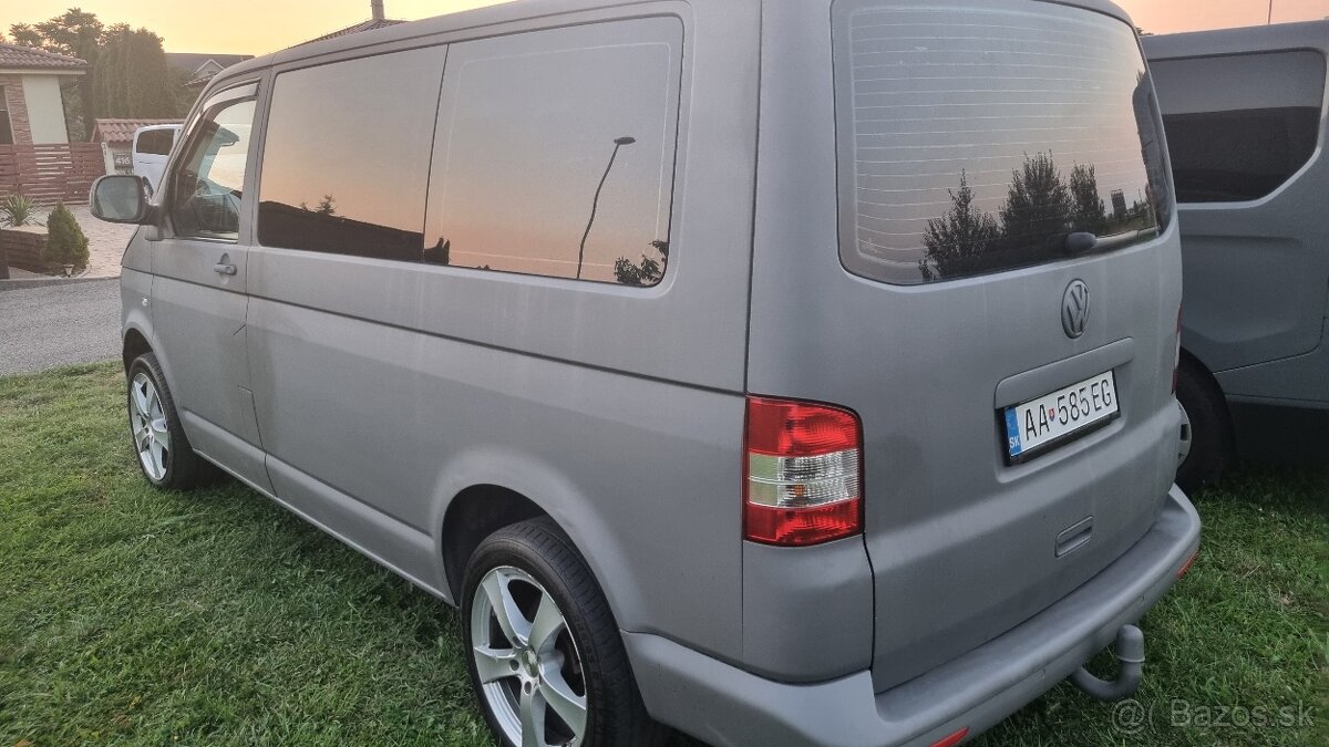 Na prenájom 8 miestny VW Transportér DSG - 5