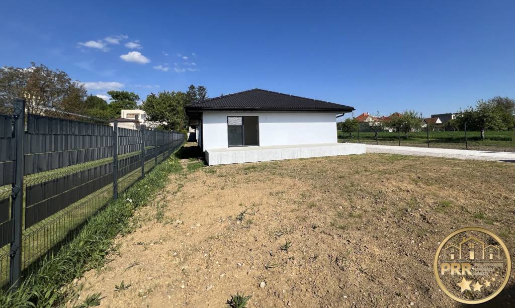 BUNGALOVY S FOTOVOLTIKOU A TEPEL.ČERPADLOM v obci Podlužany - 5