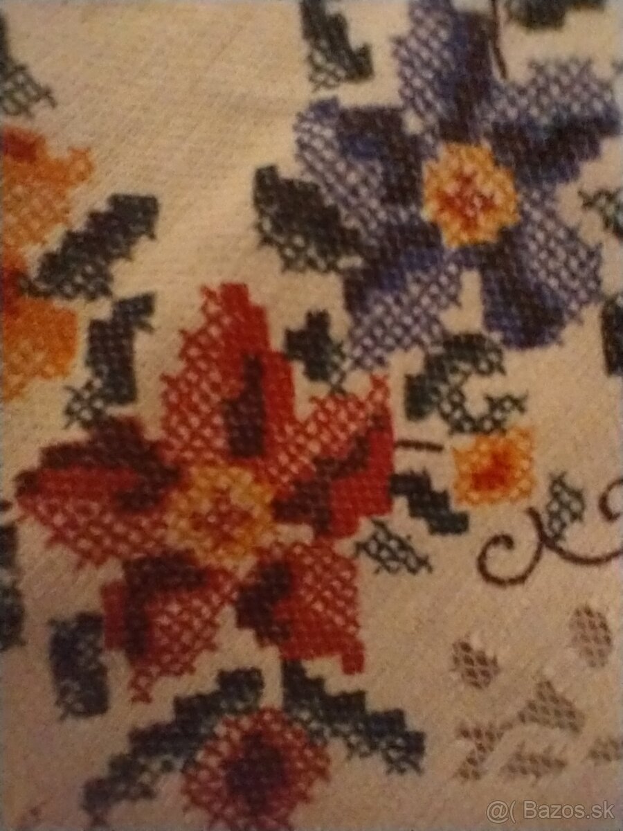 Retro vyšívané obrusy - 5