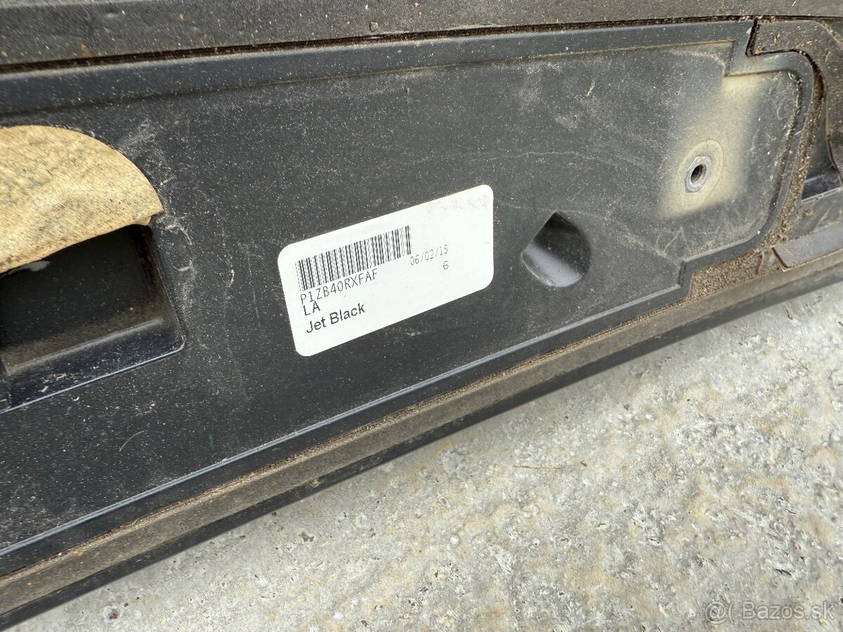 Dodge Challenger Spoiler pravý predný blatník a iné - 5