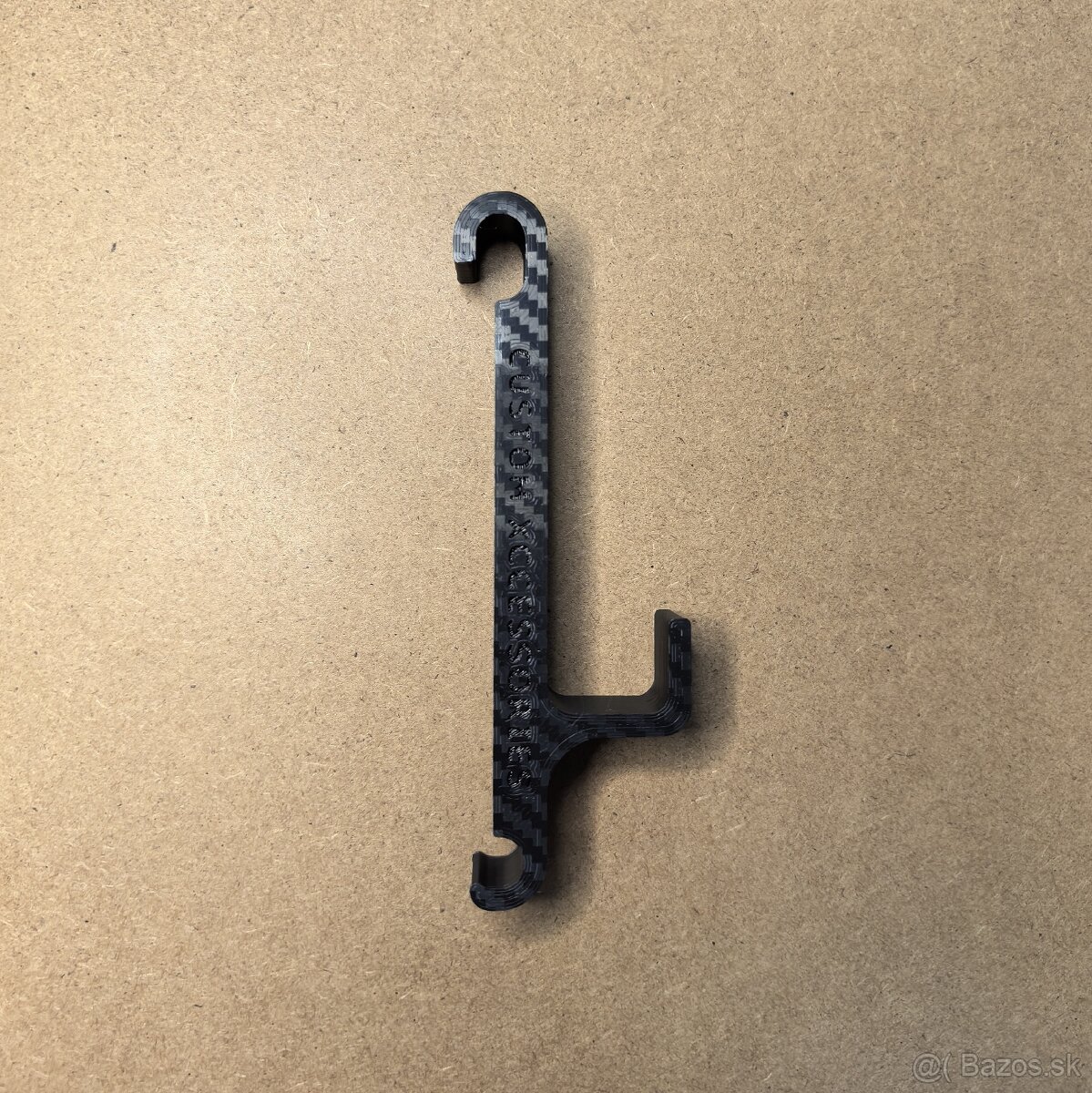 Háčiky na deliacu mrežu pre Volvo - 5