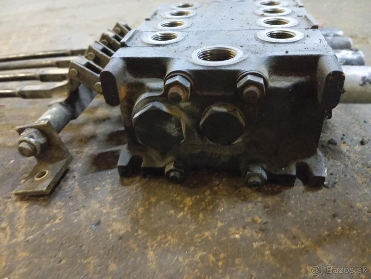 Hydraulický rozvádzač - 5