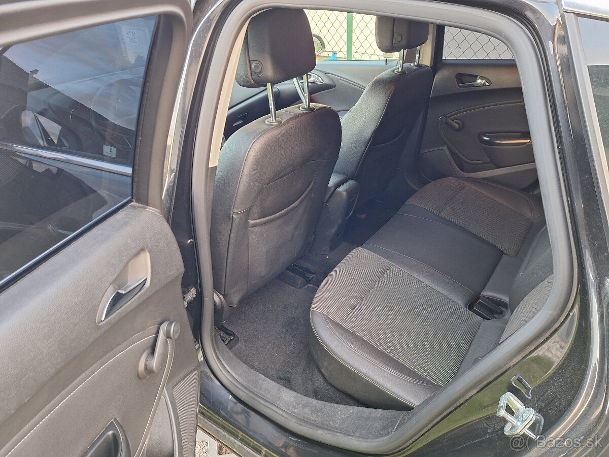 Opel Astra J 2,0 CDTi 118 kW - 5