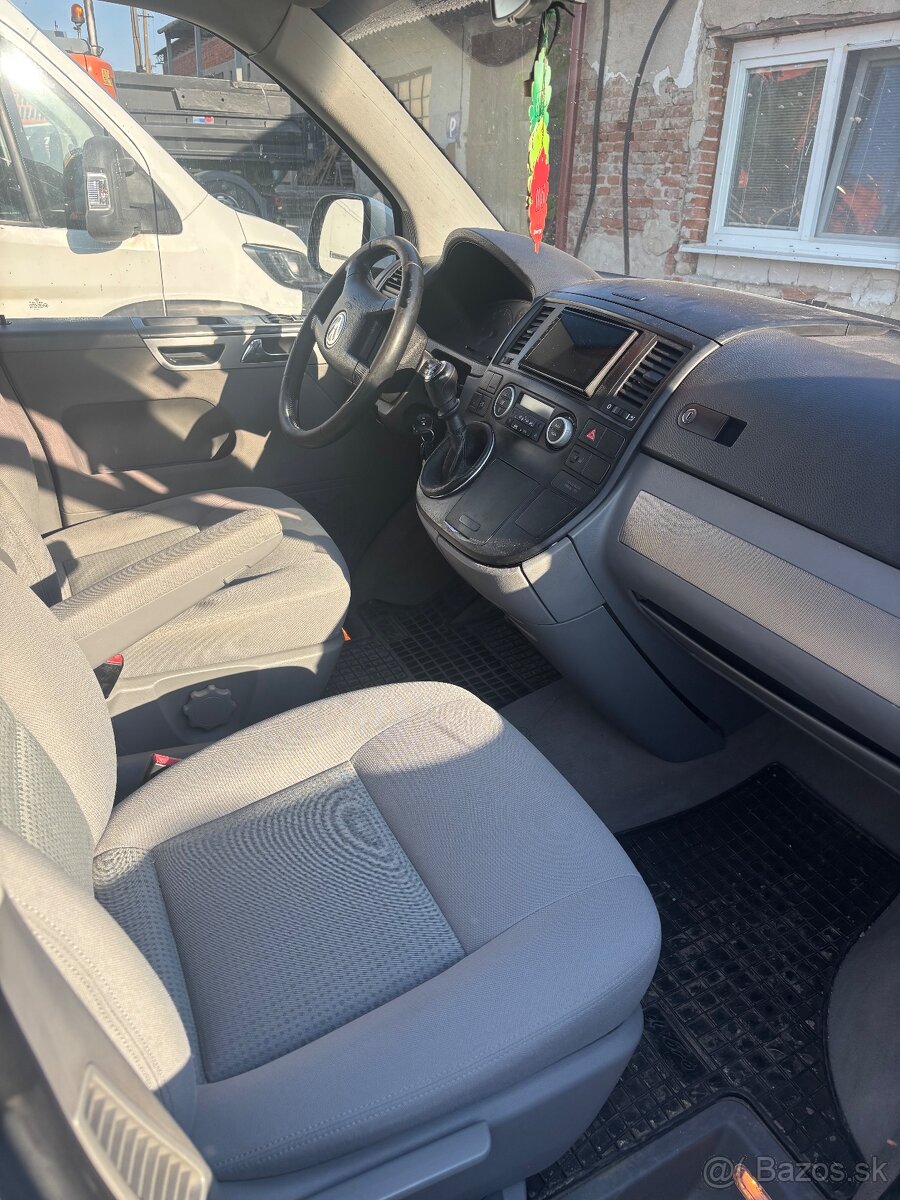 VW Multivan T5 facelift - 5