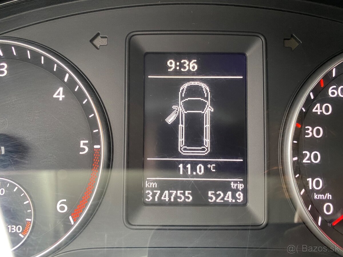 VW Touran 2.0TDi 103kw, rok výroby 2010 - 5