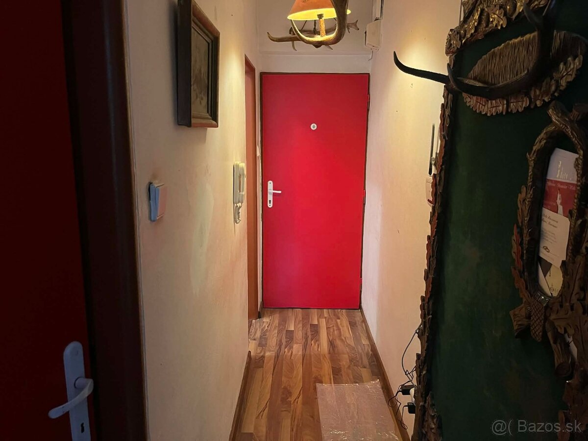 🏙️ GARSÓNKA S LOGGIOU V CENTRE ZVOLENA - 5