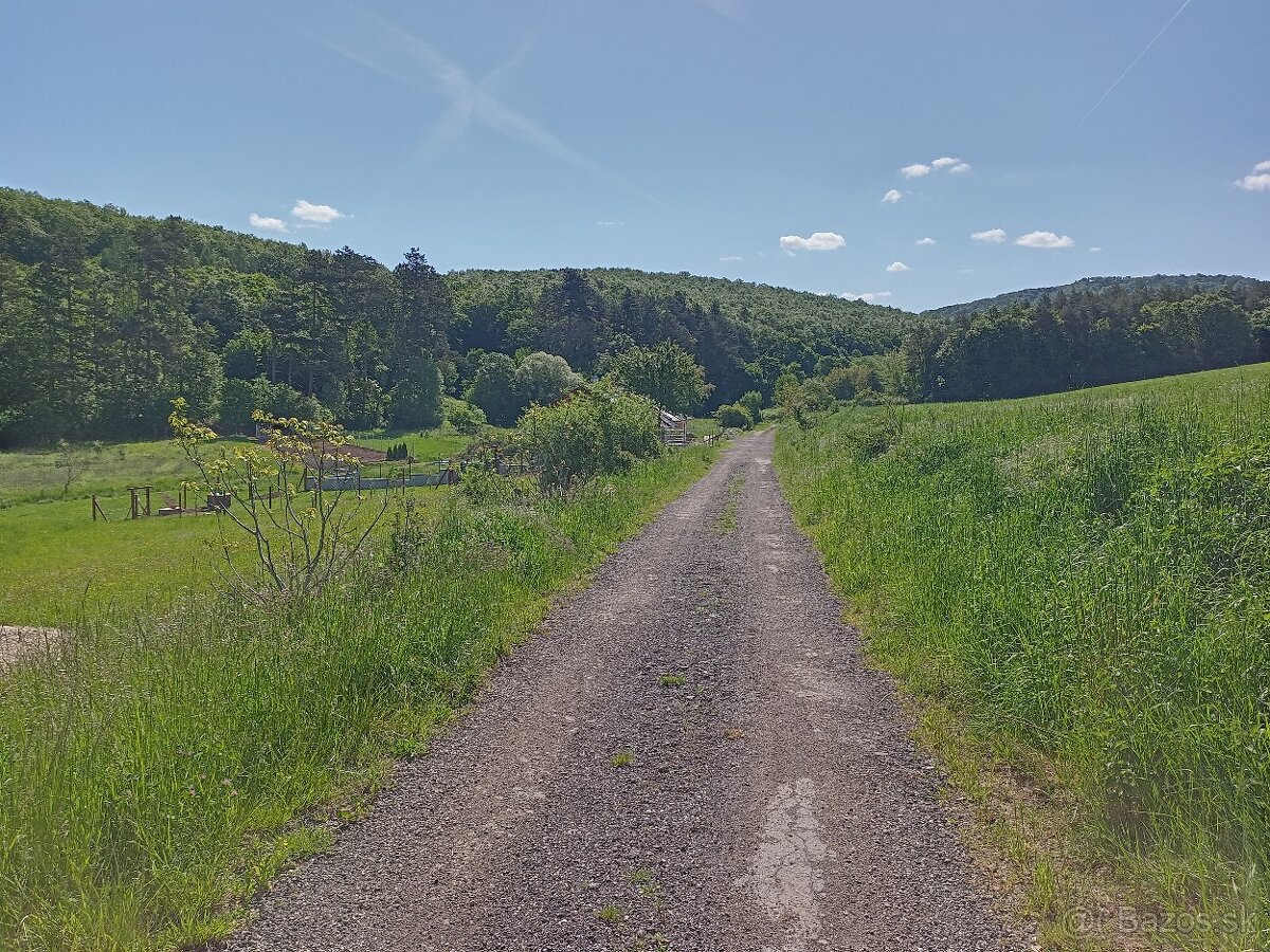 Predám slnečný stavebný pozemok v tichej lokalite – Kolačno - 5