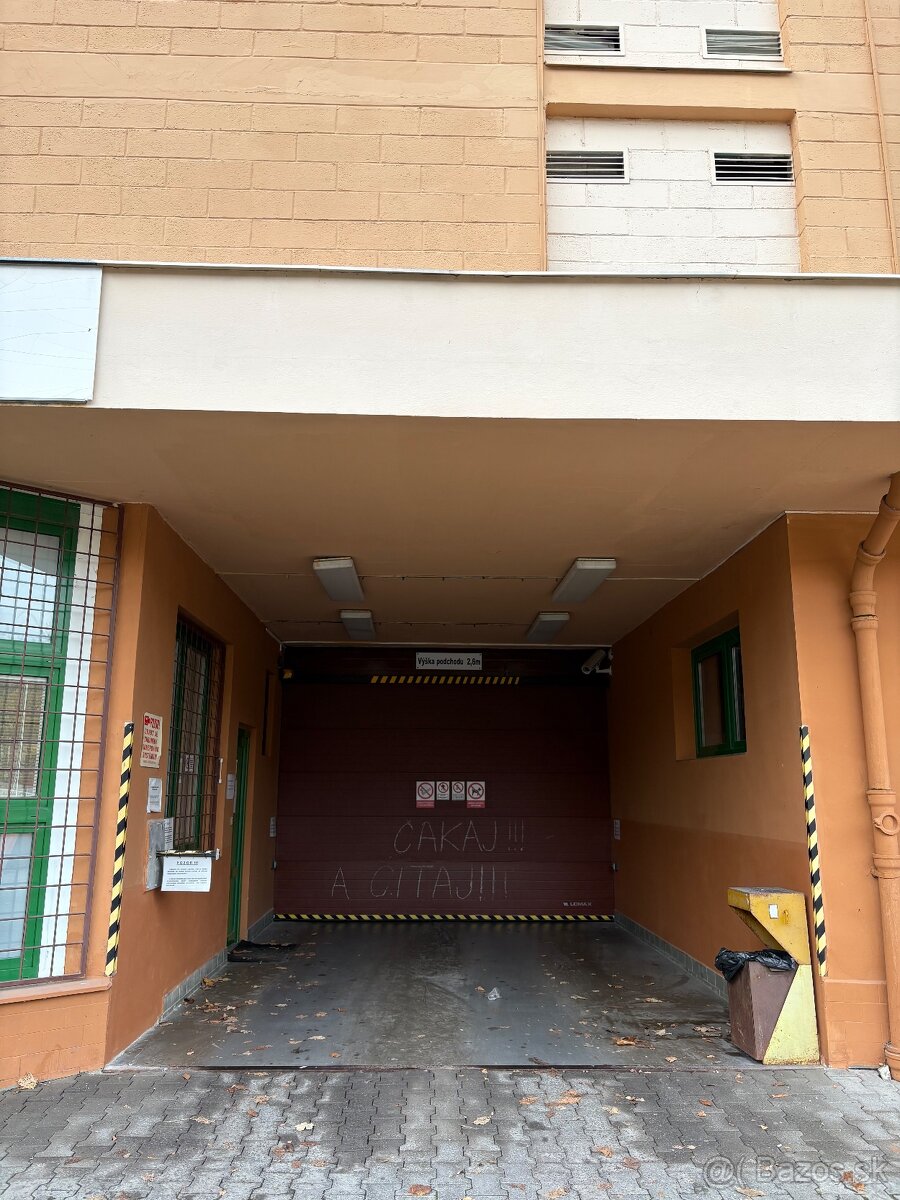 Prenajmem garáž v Martine (SK) - 5