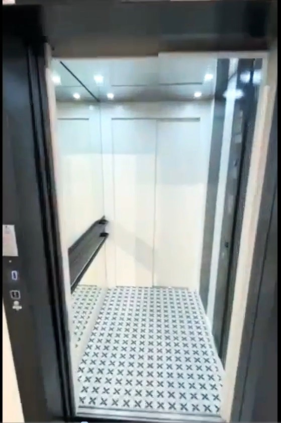 Na prenájom obchodný priestor 640m2, znížené prízemie, OD DA - 5