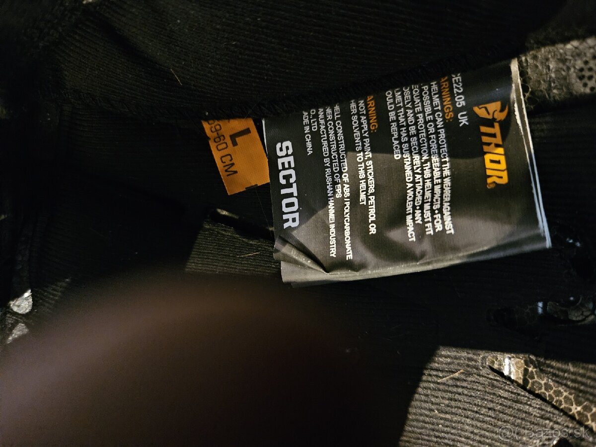 Prilba, moto vybava ako nove - 5