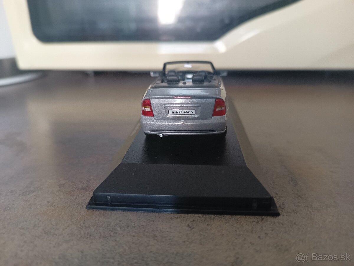 1:43 Opel Astra Cabrio Minichamps - 5