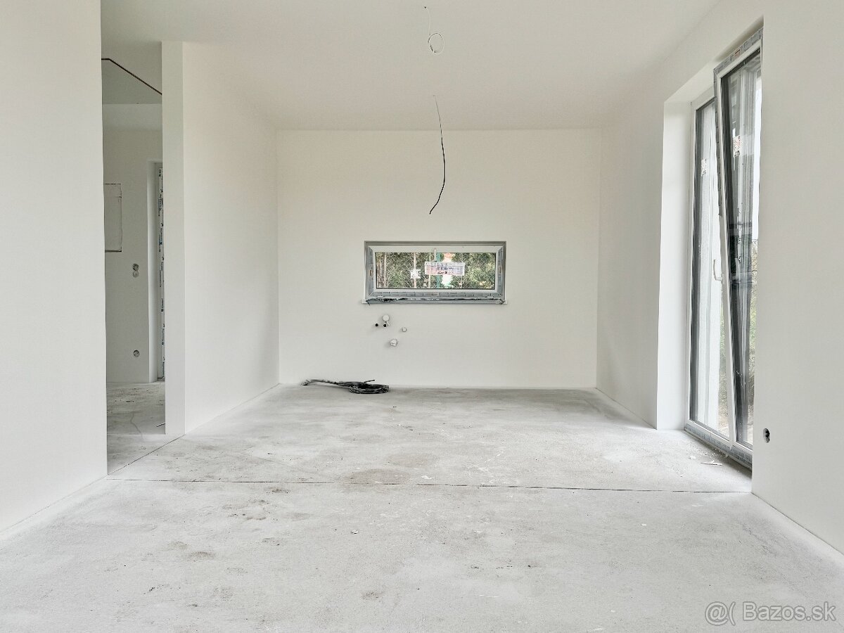 Na predaj 4i RD v radovej zástavbe, 218m2 pozemok - 5