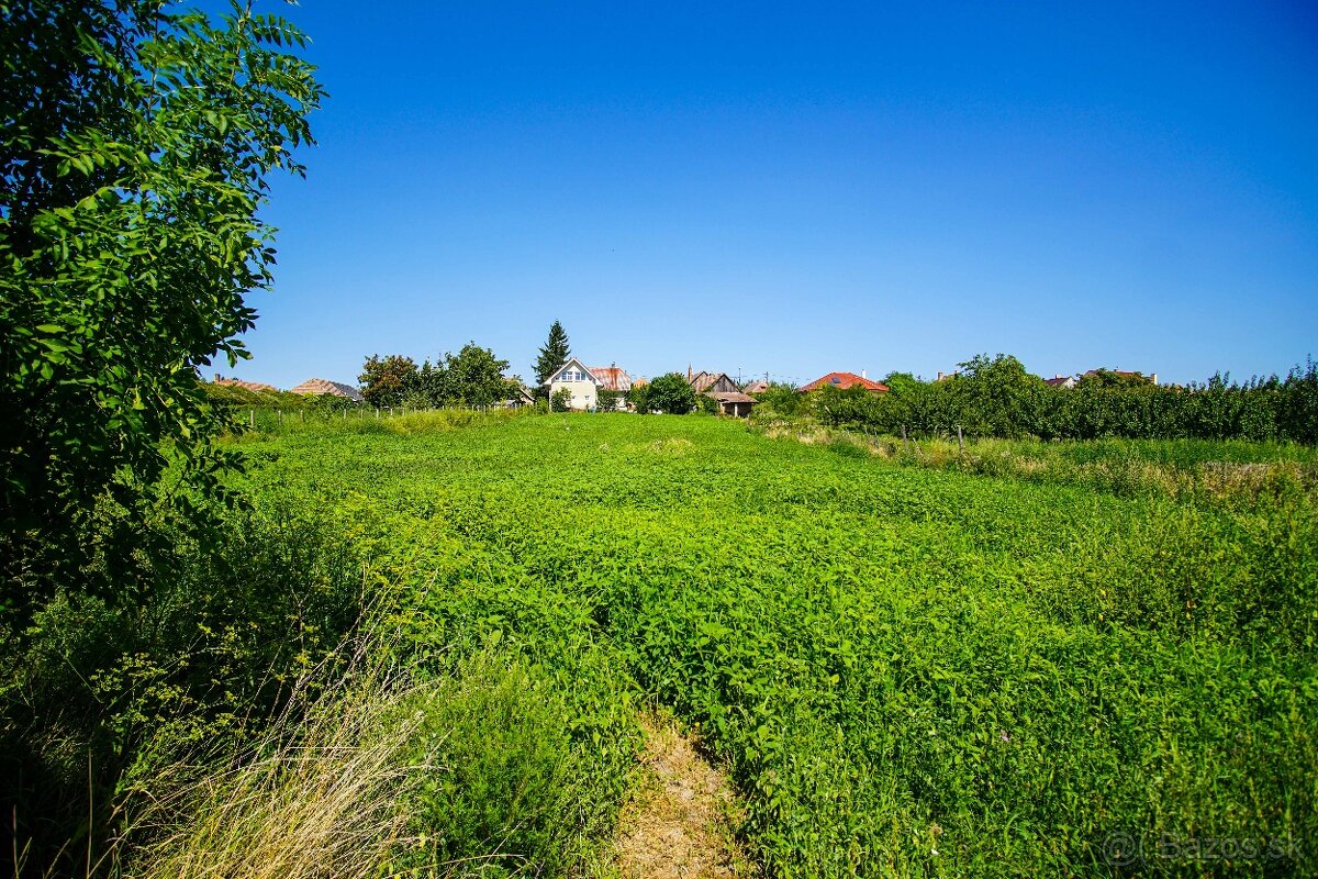 Na predaj pozemok blízko centra s výhľadom na kalváriu - 5