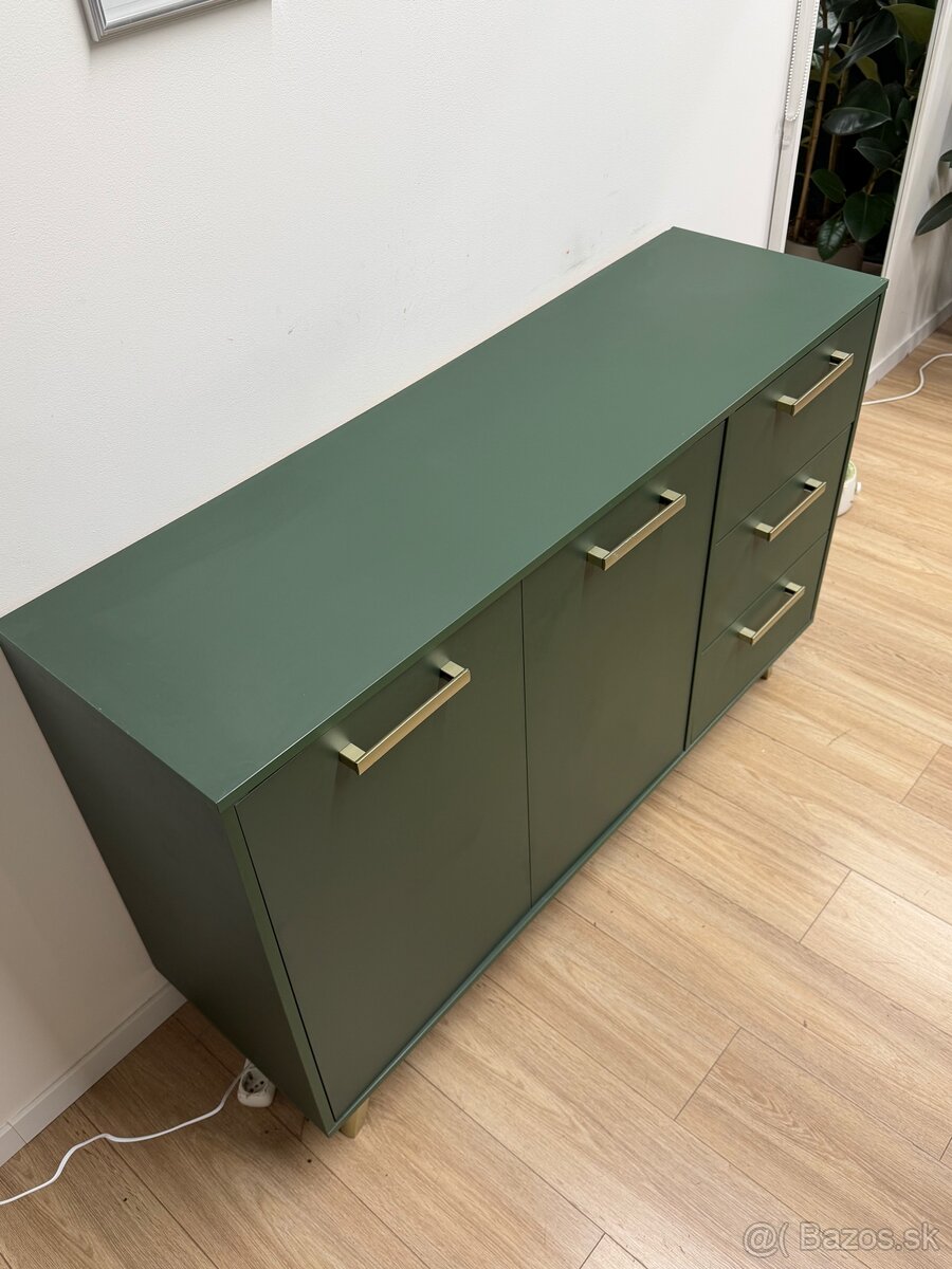Komoda - 5