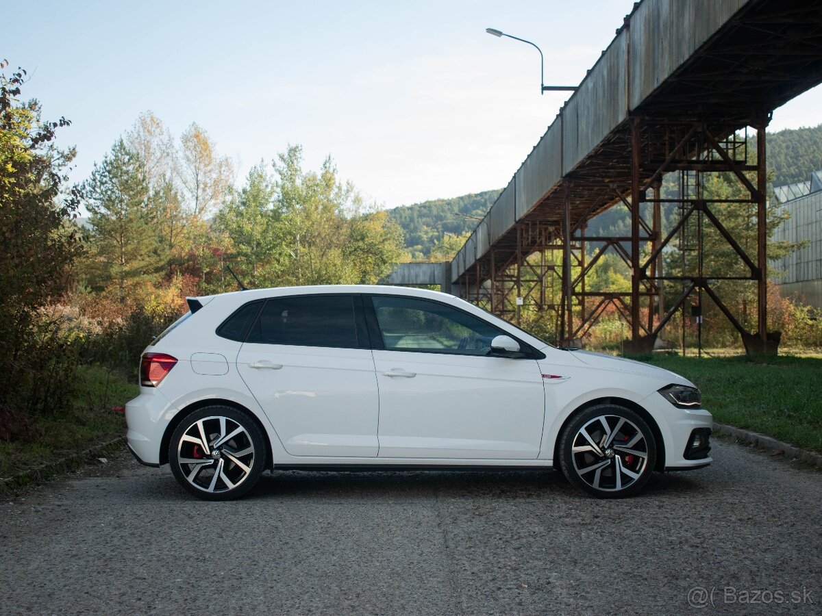 Volkswagen Polo GTI 2.0 TSI DSG - 5