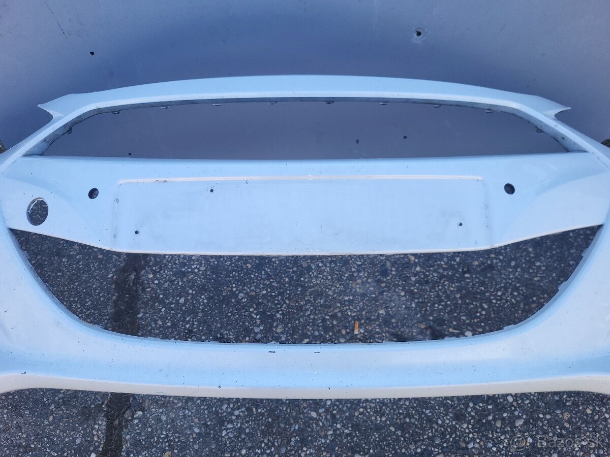 Hyundai i40 predny naraznik 2015 - 5